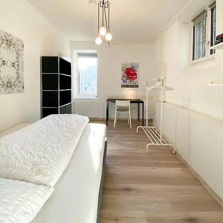 2-room In Next To Mainstation